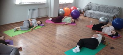 У Хмельницькому перинатальному центрі проводять заняття з йоги для вагітних У Хмельницькому перинатальному центрі проводять заняття з йоги для вагітних