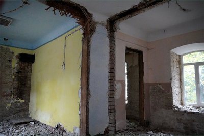 Будівля, яку реставрують для інклюзивно-ресурсного центру в Хотині Будівля, яку реставрують для інклюзивно-ресурсного центру в Хотині