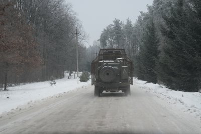 Як працюють на бронемашині "Козак" воїни 80-ї ОДШБр на Сумщині