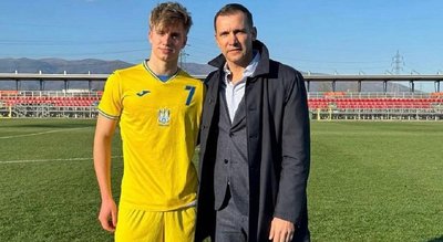 Крістіан Шевченко разом з Андрієм Шевченком після дебюту за юніорську збірну України Крістіан Шевченко разом з Андрієм Шевченком після дебюту за юніорську збірну України