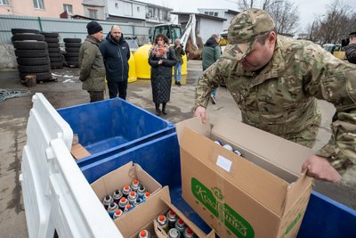 У Києві зібрали першу партію використаних газових балонів: їх відправлять для ЗСУ