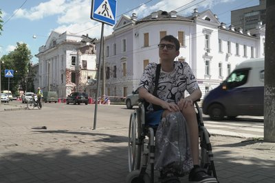 “Секунда і я вже лежу”: 13-річний Іван лікується після ракетного удару в Сумах “Секунда і я вже лежу”: 13-річний Іван лікується після ракетного удару в Сумах