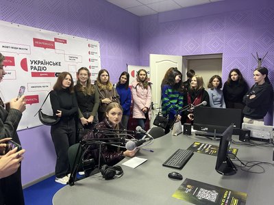 Майбутні журналісти знайомилися з роботою Суспільне Дніпро Майбутні журналісти знайомилися з роботою Суспільне Дніпро