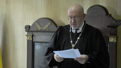 Анатолій Савченко: суддя з Полтави, який пішов у відставку Анатолій Савченко: суддя з Полтави, який пішов у відставку