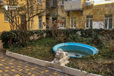 Одеські дворики у фото: світ за зачиненими воротами Одеські дворики у фото: світ за зачиненими воротами