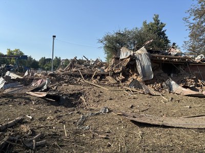 У Сумах пошкоджено дитячу кінну школу після атаки РФ з авіації У Сумах пошкоджено дитячу кінну школу після атаки РФ з авіації