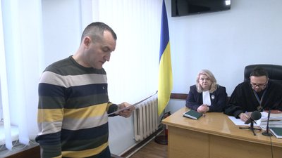 У Чернігові винесли вирок 19-річному хлопцю, який підпалив ЦНАП у Корюківці на замовлення російських спецслужб У Чернігові винесли вирок 19-річному хлопцю, який підпалив ЦНАП у Корюківці на замовлення російських спецслужб