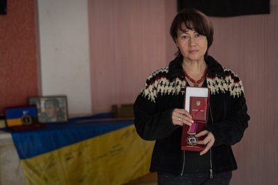 "Якщо ухвалив рішення, то вже не звертає з цієї дороги". Історія загиблого оборонця Донецького аеропорту з Дніпра "Якщо ухвалив рішення, то вже не звертає з цієї дороги". Історія загиблого оборонця Донецького аеропорту з Дніпра