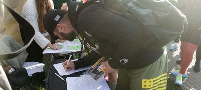 Забіг "Біжимо заради перемоги" проходить у Хмельницькому Забіг "Біжимо заради перемоги" проходить у Хмельницькому
