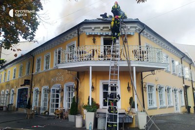 В центрі Одеси загорівся ресторан Nikos, що на Грецькій 32