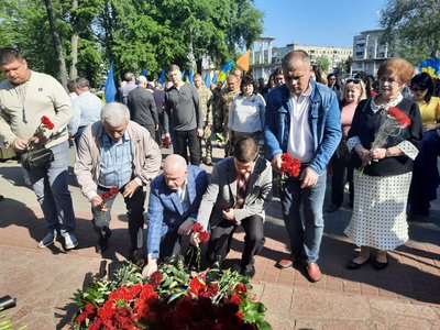Тридцять девʼята річниця аварії на ЧАЕС: у Черкасах вшанували памʼять ліквідаторів Тридцять девʼята річниця аварії на ЧАЕС: у Черкасах вшанували памʼять ліквідаторів