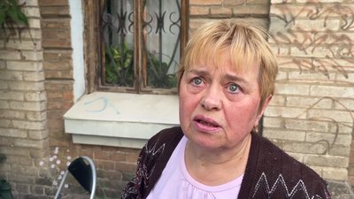 "В одній з квартир привалило жінку". Що розповідають очевидці удару по дев'ятиповерхівці у центрі Дніпра "В одній з квартир привалило жінку". Що розповідають очевидці удару по дев'ятиповерхівці у центрі Дніпра