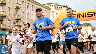 "Rivne Patriotic Run 2024": у Рівному проведуть дев'ятий забіг у вишиванках "Rivne Patriotic Run 2024": у Рівному проведуть дев'ятий забіг у вишиванках