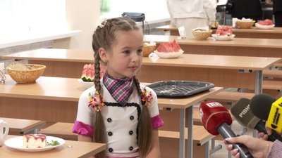 "Мені було дуже смачно": оновлена шкільна їдальня запрацювала у Білокриницькому ліцеї на Рівненщині "Мені було дуже смачно": оновлена шкільна їдальня запрацювала у Білокриницькому ліцеї на Рівненщині