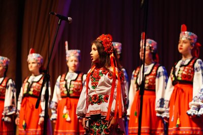 В Ужгороді на благодійному концерті зібрали понад 20 тисяч гривень для ЗСУ В Ужгороді на благодійному концерті зібрали понад 20 тисяч гривень для ЗСУ