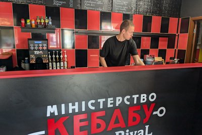 Ветеран ЗСУ з Донецька відкрив у Житомирі фастфуд, скориставшись програмою Єробота Ветеран ЗСУ з Донецька відкрив у Житомирі фастфуд, скориставшись програмою Єробота