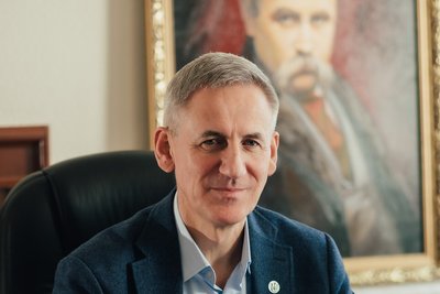 Конгрес-центр, корпус К2 — чи очікувати на відновлення споруд СумДУ після атаки РФ. Інтерв'ю з ректором Василем Карпушею Конгрес-центр, корпус К2 — чи очікувати на відновлення споруд СумДУ після атаки РФ. Інтерв'ю з ректором Василем Карпушею