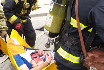 "Ракета влучила в житловий будинок, є постраждалі": в Ірпені провели навчання спецслужб "Ракета влучила в житловий будинок, є постраждалі": в Ірпені провели навчання спецслужб