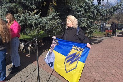 "22 місяці боротьби": в Ковелі відбулася акція на підтримку полонених азовців — Світлана Богдан "22 місяці боротьби": в Ковелі відбулася акція на підтримку полонених азовців — Світлана Богдан
