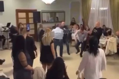 Танцював під пісні російських виконавців: працівника центру комплектування на Одещині перевели до бойового підрозділу Танцював під пісні російських виконавців: працівника центру комплектування на Одещині перевели до бойового підрозділу