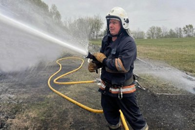 Вночі армія РФ атакувала Житомирщину: сили ППО збили кілька цілей, сталася пожежа Вночі армія РФ атакувала Житомирщину: сили ППО збили кілька цілей, сталася пожежа