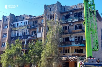В будинок у Покровську ввечері 7 серпня поцілила російська ракета