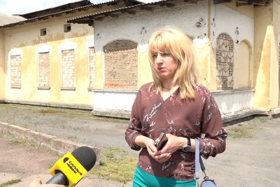 Сервізи, вази, статуетки — на Житомирщині зберігають спадок заводу, який працював понад століття Сервізи, вази, статуетки — на Житомирщині зберігають спадок заводу, який працював понад століття