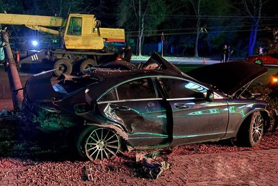 Зіткнення двох авто у Житомирі під час комендантської години: водій одного із них та його пасажир — у лікарні Зіткнення двох авто у Житомирі під час комендантської години: водій одного із них та його пасажир — у лікарні