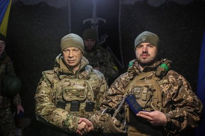 Вручення "Срібного хреста" Олександру Паламарчуку Вручення "Срібного хреста" Олександру Паламарчуку