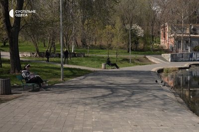 "Обурена від цього бруду": який стан парку Дюківський сад в Одесі "Обурена від цього бруду": який стан парку Дюківський сад в Одесі