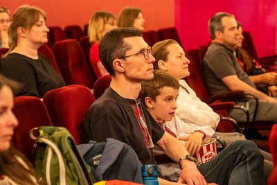 У Житомирі показали фільм "День вишиванки. Шлях до себе" У Житомирі показали фільм "День вишиванки. Шлях до себе"
