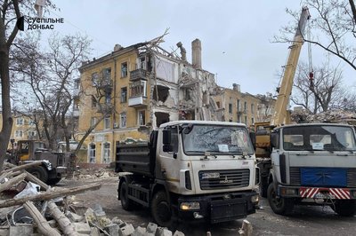 Ракетний удар по будинку в Краматорську: під завалами шукають жінку Ракетний удар по будинку в Краматорську: під завалами шукають жінку