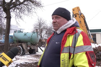 В Житомирі через порив на водопровідній мережі призупинили рух трамваїв В Житомирі через порив на водопровідній мережі призупинили рух трамваїв