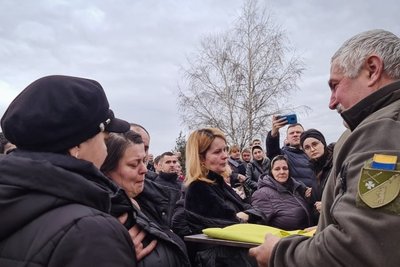 На Закарпатті попрощалися із полеглим захисником Владиславом Швецем На Закарпатті попрощалися із полеглим захисником Владиславом Швецем