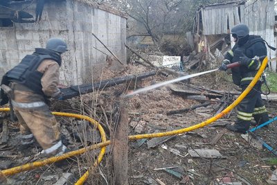 На Житомирщині поліцейські документують наслідки атаки російських БпЛА На Житомирщині поліцейські документують наслідки атаки російських БпЛА