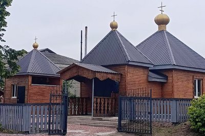 В селі на півночі Житомирщини відкрили новий храм ПЦУ — місцеві жителі власноруч побудували церкву В селі на півночі Житомирщини відкрили новий храм ПЦУ — місцеві жителі власноруч побудували церкву