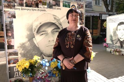 "Син знав, що ця поїздка може бути останньою". У Хмельницькому вшанували пам'ять азовця Богдана Демчука