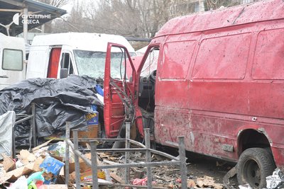 "Наш ринок горить": продавчині розповіли про зруйновані павільйони після атаки на Одесу "Наш ринок горить": продавчині розповіли про зруйновані павільйони після атаки на Одесу