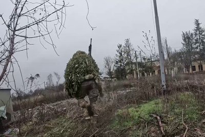 Військовий "Хартії" під час операції із зачистки Куп'янська Військовий "Хартії" під час операції із зачистки Куп'янська