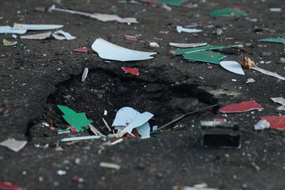 "Неприємностей багато наробило". Очевидці розповіли про влучання по АЗС у Сумах "Неприємностей багато наробило". Очевидці розповіли про влучання по АЗС у Сумах