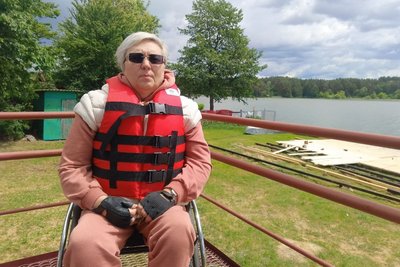 "Ніколи не думала, що зможу сама спускатися до річки": у Гідропарку Житомира будують інклюзивний з'їзд до річки "Ніколи не думала, що зможу сама спускатися до річки": у Гідропарку Житомира будують інклюзивний з'їзд до річки