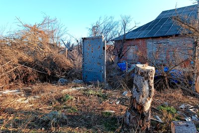 Спустошене село на Донеччині Спустошене село на Донеччині