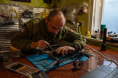 “Дронів завжди мало”: бійці взводу безпілотних систем 71 окремої бригади ДШВ про оборону Сумщини “Дронів завжди мало”: бійці взводу безпілотних систем 71 окремої бригади ДШВ про оборону Сумщини