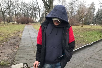 "Я нікому не побажаю такого життя" — ВІЛ-інфікований житомирець розповів про життя, кохання та терапію