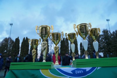 Футбольний "Різдвяний марафон-2025" серед ветеранів — стали відомі команди-переможці Футбольний "Різдвяний марафон-2025" серед ветеранів — стали відомі команди-переможці