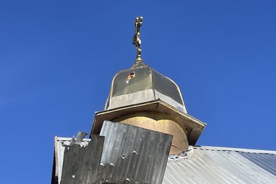Обстрілювали ракетами та з танків. На Миколаївщині відновлюють церкву