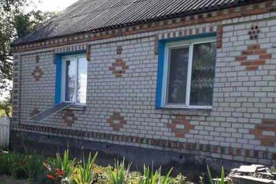 Атака по Україні: у громаді на Житомирщині зазнали ушкоджень 3 житлові будинки Атака по Україні: у громаді на Житомирщині зазнали ушкоджень 3 житлові будинки