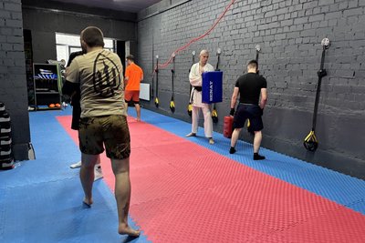 Проєкт "Герої повертаються": у Житомирі для ветеранів проводять безкоштовні заняття з карате Проєкт "Герої повертаються": у Житомирі для ветеранів проводять безкоштовні заняття з карате