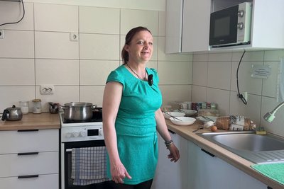 "Не встигнеш сказати — вона вже зробила": як у шелтері на Рівненщині допомагають маломобільним переселенкам "Не встигнеш сказати — вона вже зробила": як у шелтері на Рівненщині допомагають маломобільним переселенкам