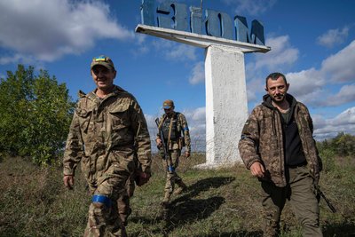 Том Купер — про бої за Лиман, український контрнаступ та ядерну зброю Росії Том Купер — про бої за Лиман, український контрнаступ та ядерну зброю Росії
